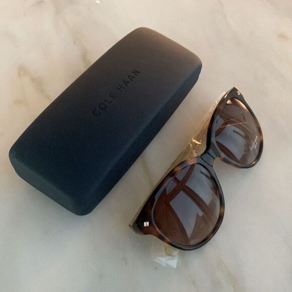 Cole Haan CH7043 Soft Tortoise Sunglasses with Case – Brown Lens, Gold Accents - Picture 4 of 11
